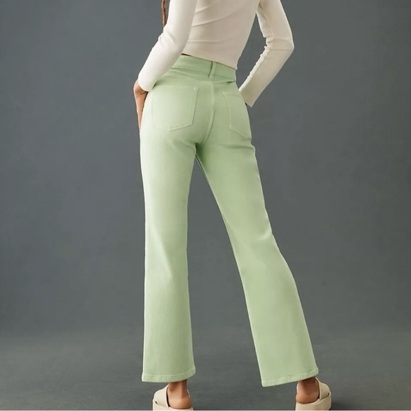 Pilcro Denim - Anthropologie The Yaya Mid-Rise Crop Flare Jeans by Pilcro in Pastel Green